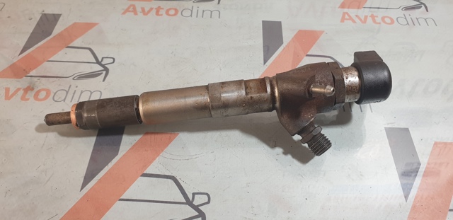 Форсунка інжектора 1660000Q1V NISSAN