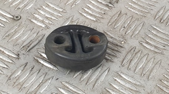 Кронштейн кріплення глушника 175650J031 TOYOTA