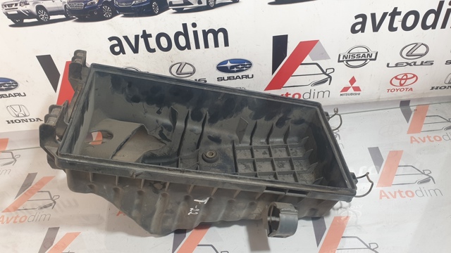 Корпус повітряного фільтра 1770027140 TOYOTA