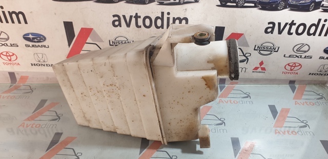 Резонатор 1789302040 TOYOTA