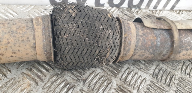 Глушник передній 20020EB30A NISSAN