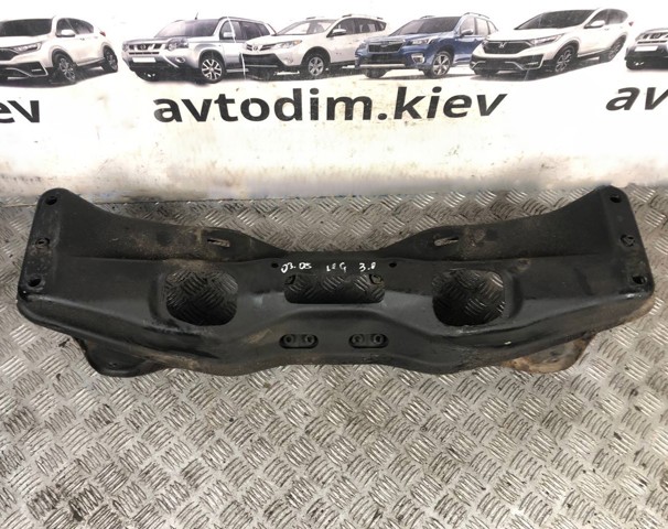 Підрамник передньої підвіски 20101AG001 SUBARU