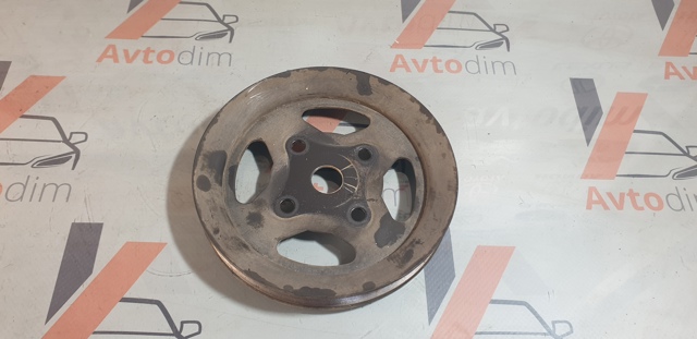 Шків водяної помпи 21051AD200 NISSAN