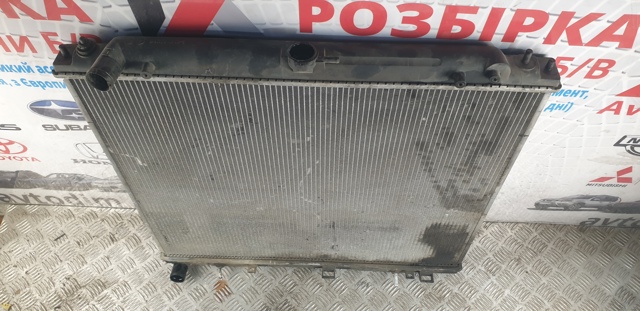 Радіатор охолодження двигуна 21460EB30A NISSAN