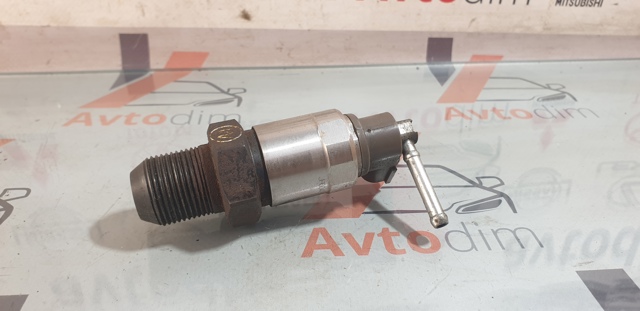 Рампа форсунок системи упорскування палива 238100R030 TOYOTA