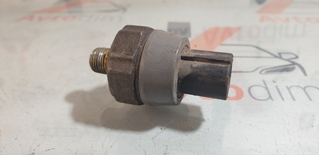 Датчик тиску масла двигуна 252404M40E NISSAN
