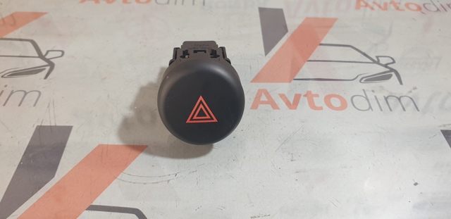 Кнопка включення аварійного сигналу 252901KA0A NISSAN