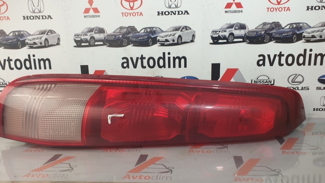Задня ліва фара 26555EQ025 NISSAN