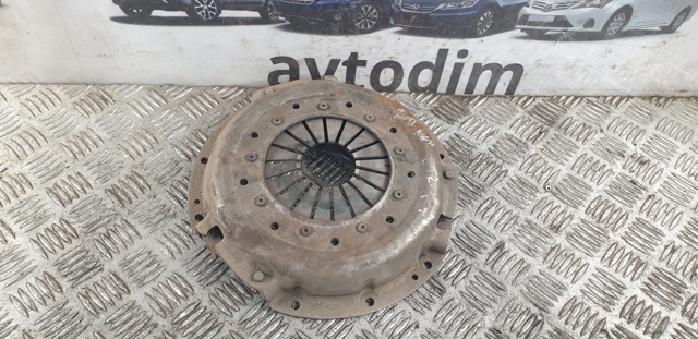 Пелюстковий кошик зчеплення 302108H300 NISSAN