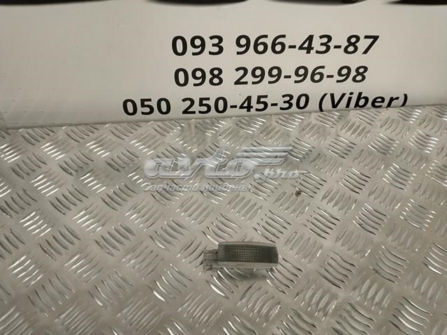 Плафон освітлення кабіни 3B0947113 VAG