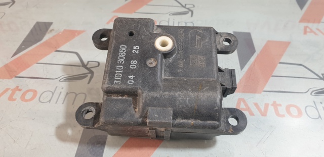 Мотор заслінки рециркуляції повітря 3J01030850 NISSAN
