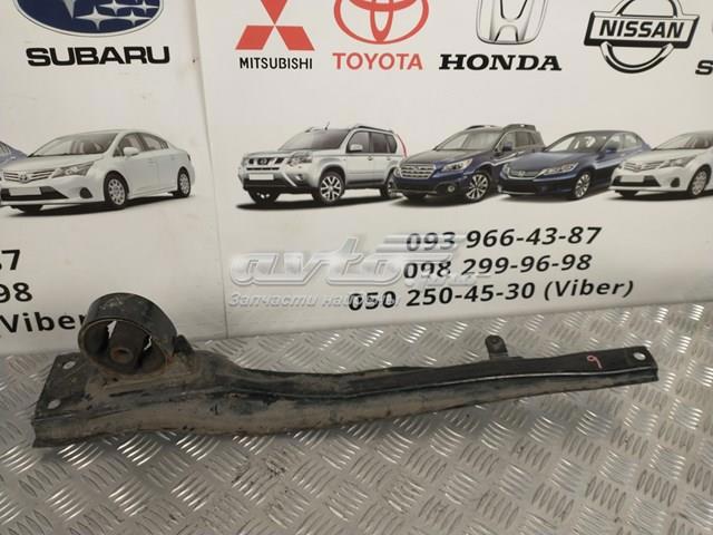 Підрамник двигуна 4000A094 MITSUBISHI
