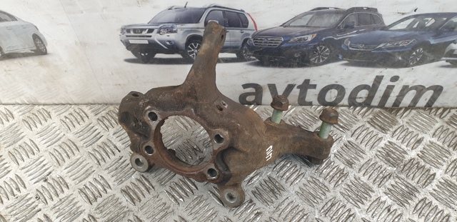 Цапфа передні праві 400141KK0A NISSAN