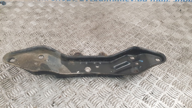 Кронштейн КПП 41011AG020 SUBARU