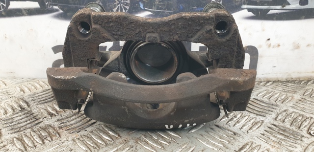 Супорт гальмівний, передній, лівий 41011JD00A NISSAN