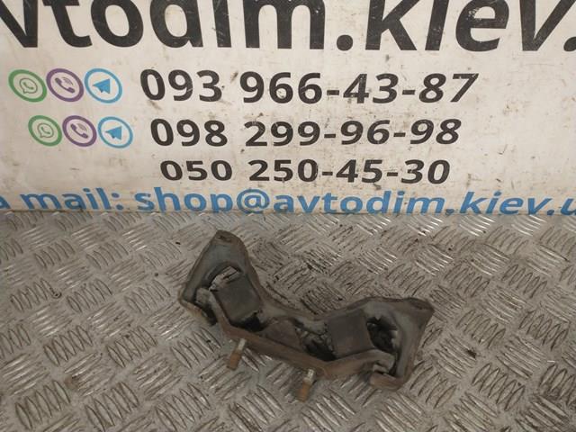 Опора двигуна задня 41022AC180 SUBARU