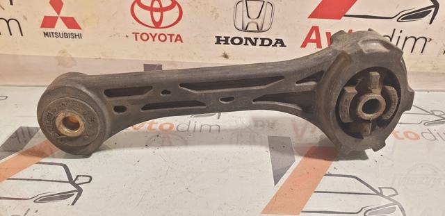 Подушка (опора) двигуна, права верхня 41040FA000 SUBARU