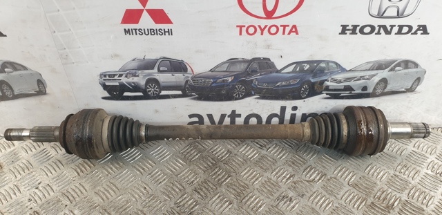 Піввісь задня, права 4233030160 TOYOTA