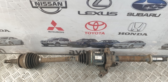 Піввісь передня, права 4341042260 TOYOTA