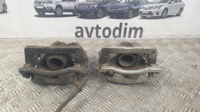 Супорт гальмівний, передній, правий 45018SMGE01 HONDA