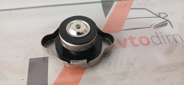 Кришка бачка радіатора 45137AE003 SUBARU