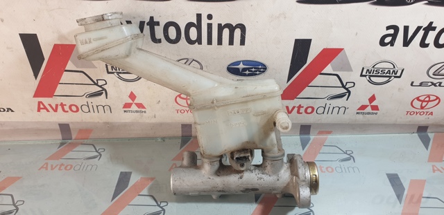 Циліндр головний гальма (Гідротормоз) 460108H610 NISSAN