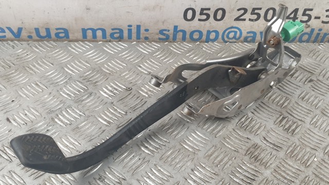 Педаль гальма 4710120700 TOYOTA