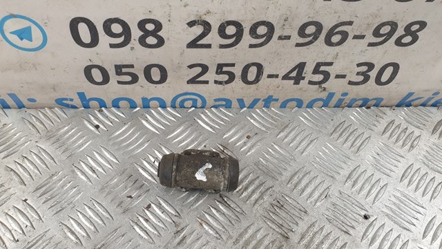 Циліндр гальмівний колісний/робітник, задній 4757005040 TOYOTA