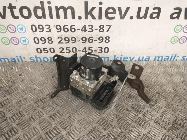 Блок керування АБС (ABS) 476605X70E NISSAN