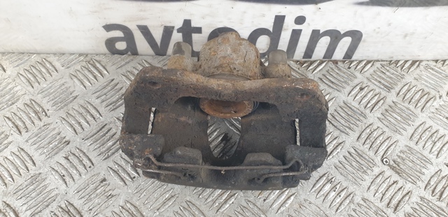 Супорт гальмівний, передній, правий 4773009011 TOYOTA