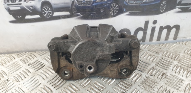 Супорт гальмівний, передній, правий 4773042091 TOYOTA