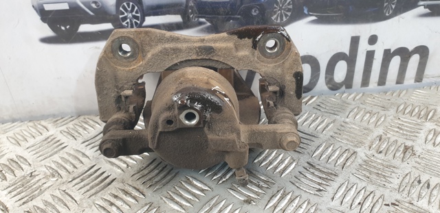 Супорт гальмівний, передній, лівий 4775042091 TOYOTA