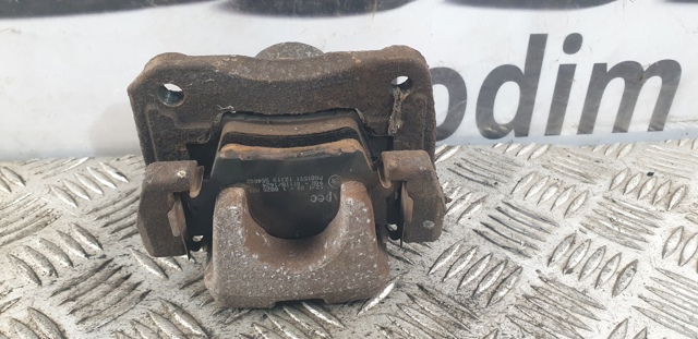 Супорт гальмівний задній правий 4783042080 TOYOTA