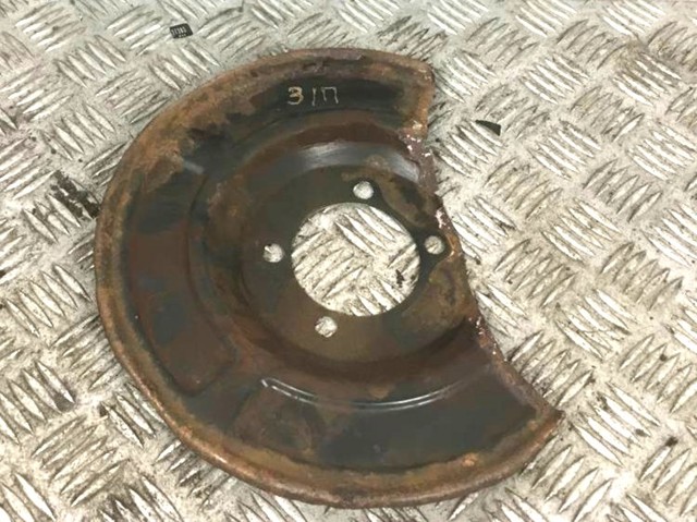 Захист гальмівного диска заднього, правий 4788105020 TOYOTA
