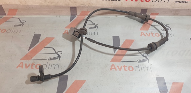 Датчик АБС (ABS) задній 479001KA0A NISSAN