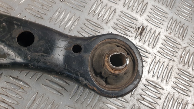Поперечний важіль 4806920221 TOYOTA