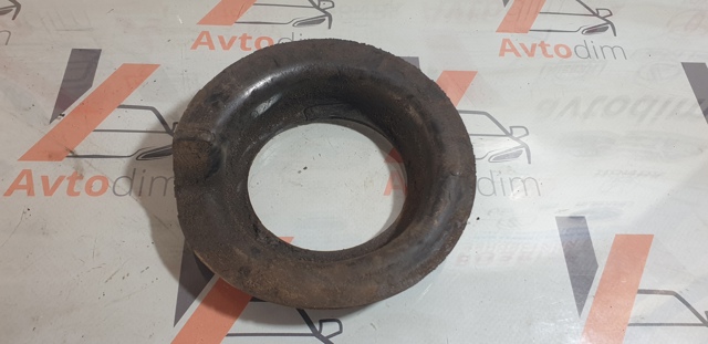Проставка (гумове кільце) пружини передньої, нижня 4815830020 TOYOTA