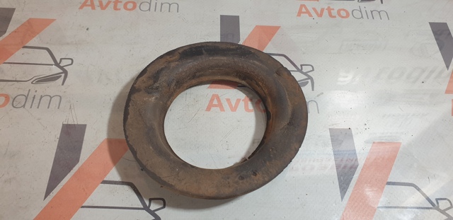 Проставка (гумове кільце) пружини задньої, нижня 4825842020 TOYOTA