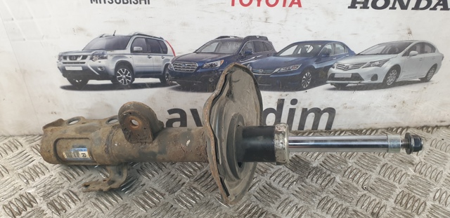 Стійка передня права 4851080646 TOYOTA
