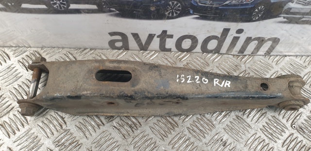 Балансир задній нижній, правий 4873030090 TOYOTA