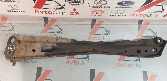 Балка передньої підвіски (підрамник), передня 5110842020 TOYOTA