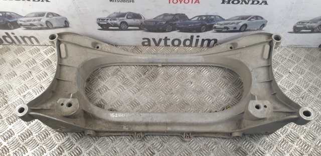 Підрамник передній 5120130130 TOYOTA