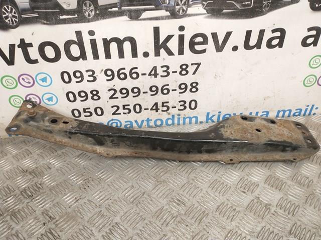 Балка кріплення двигуна 5120405022 TOYOTA