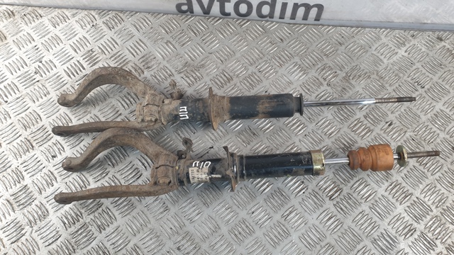 Стійка передня права 51605ST3E11 HONDA
