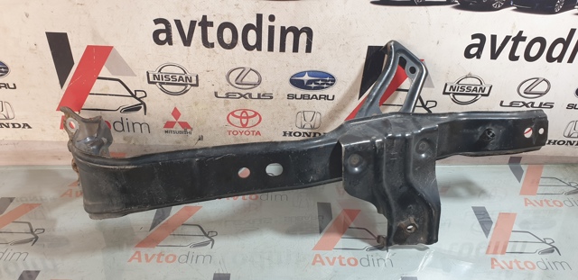 Кронштейн бампера переднього, центральний 5208542040 TOYOTA