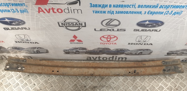 Буфер бампера заднього Toyota RAV4 IV