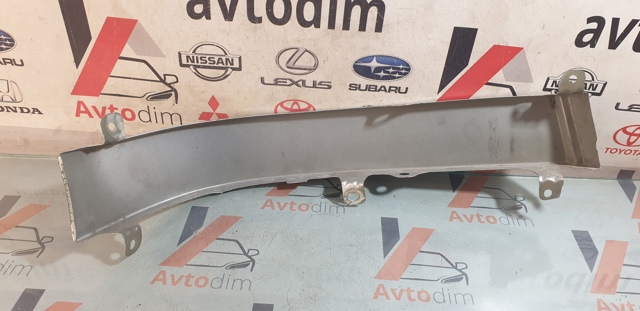 Накладка під задній ліхтар, правий 5255220060 TOYOTA