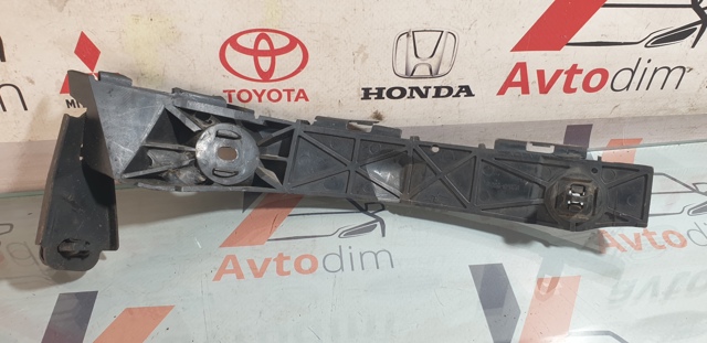 Напрямна заднього бампера, ліва 5256353010 TOYOTA