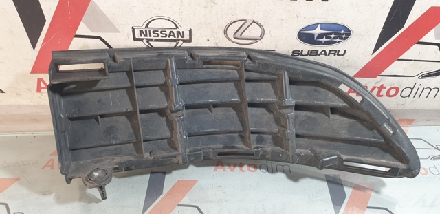 Решітка переднього бампера, права 5312742040 TOYOTA