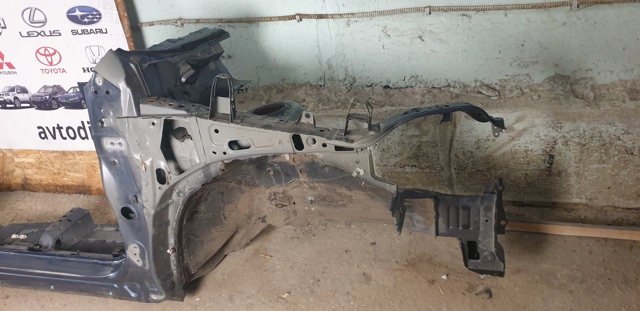 Панель бризковика (лонжерона) моторного відсіку, права 5370142150 TOYOTA